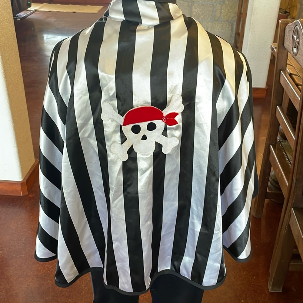 Kids pirate cape